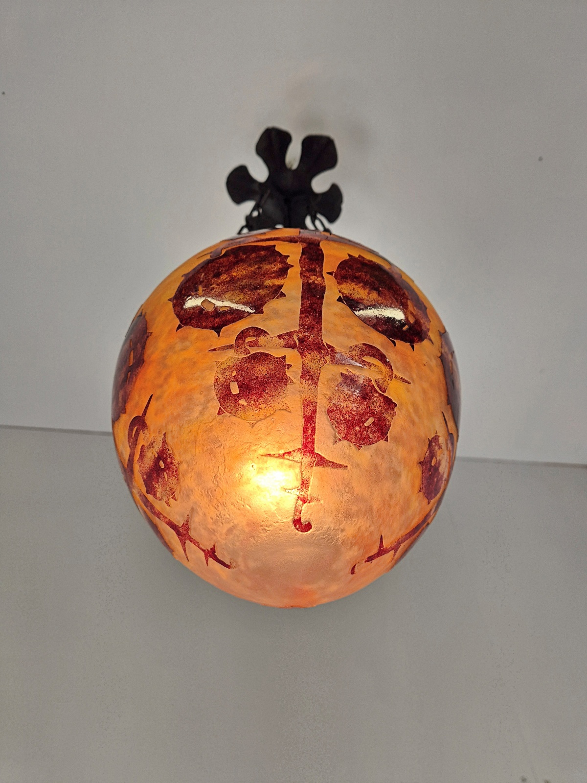 Le Verre Français (Verreries Schneider) | "Les Marrons" Cameo-glass Lantern | France c.1925 - Image 10